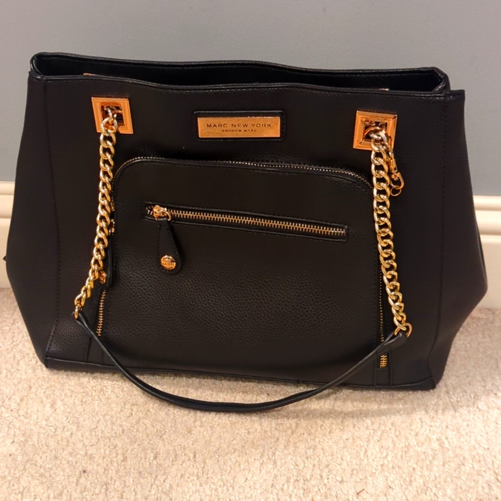 Black and Gold Tote Purse with Black Wallet